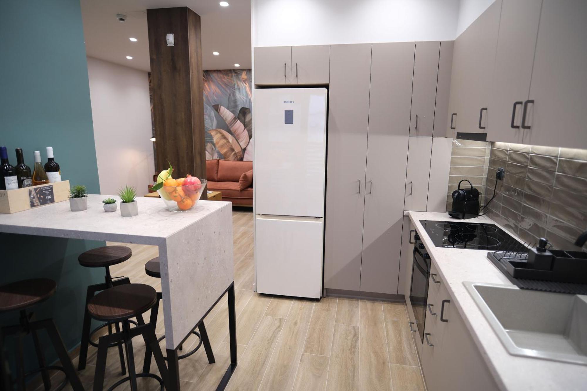 Caravin Wanderhome, 5 Min From Metro Nea Ionia Athens Exterior photo